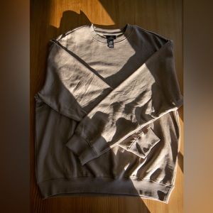 H&M sweater size medium
